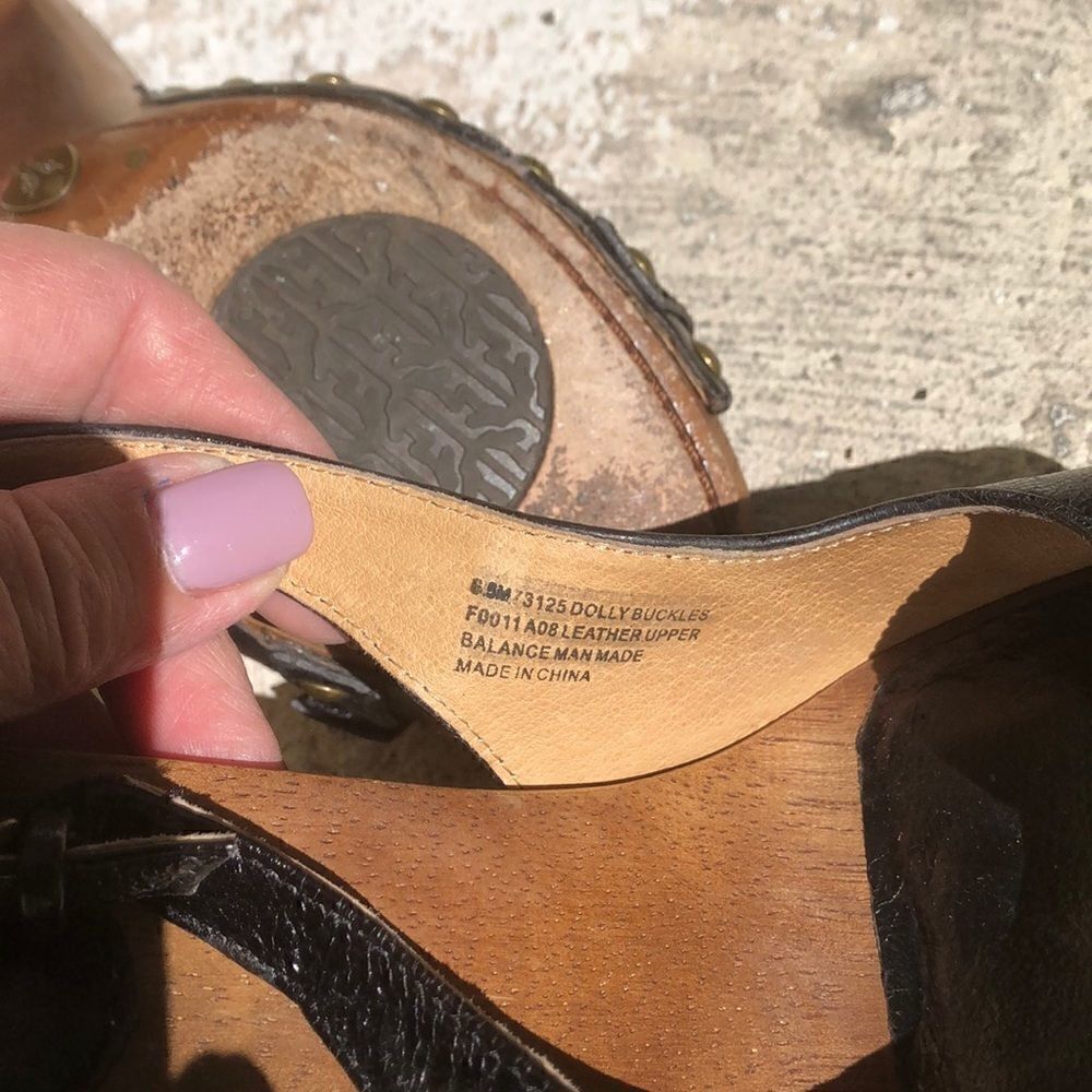 Frye  Sandals - Picture 7 of 8